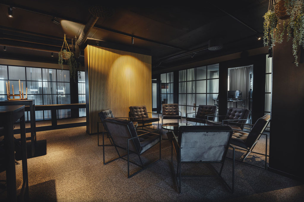 Caffébord med stolar, Premium Revision kontor